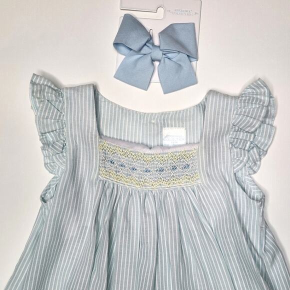 Edgehill Collection Blue Striped Smocked Dress & Bow Girl's Size 24 M NWT - Picture 1 of 7